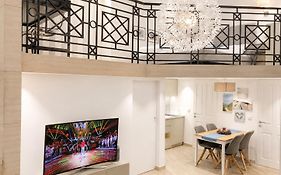 Zeus Design Loft Apartments